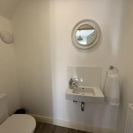 Сasa de vacaciones Seaview Cottage, The Bay, 2 Bedrooms, 2 Bathrooms, Parking, Patio, 2 Dogs Welcome Filey