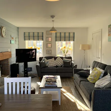 Semesterbostad Seaview Cottage, The Bay Filey, Sleeps 4, 2 Dogs Welcome *