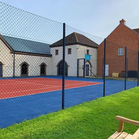 Seaview Cottage, The Bay Filey, Sleeps 4, 2 Dogs Welcome * Reighton